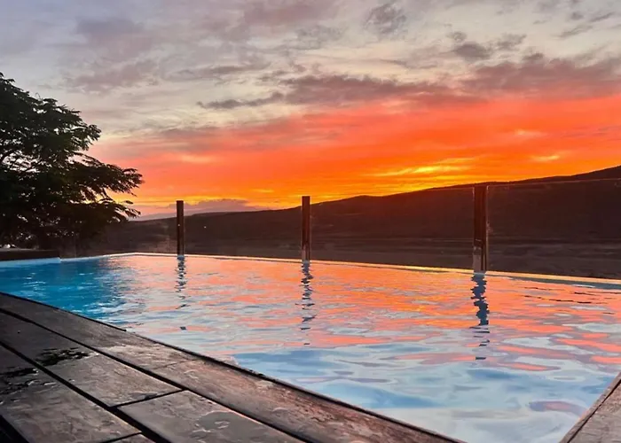 ヴィラ Infinity Geria *